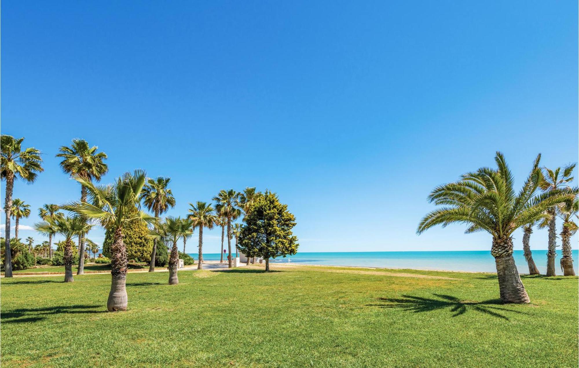 Beautiful Apartment In Oropesa Del Mar With Wifi Extérieur photo